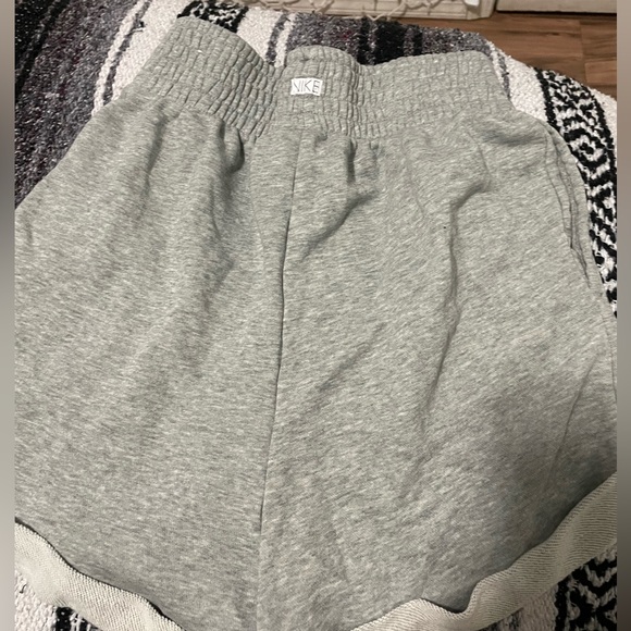 Grey Nike shorts - Picture 2 of 3